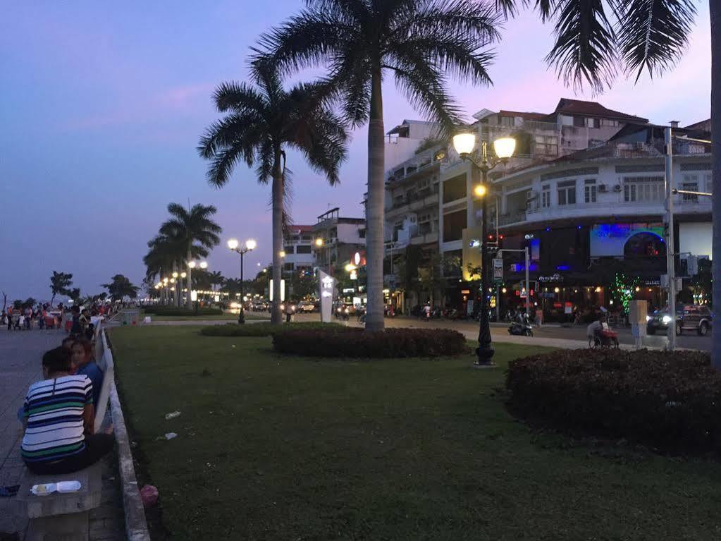One Stop Hostel Phnom Penh Exteriör bild